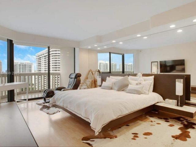 Apartment for rent  Unit #2409 - photo 5923017