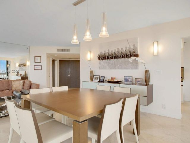 Apartment for rent  Unit #2409 - photo 5923019