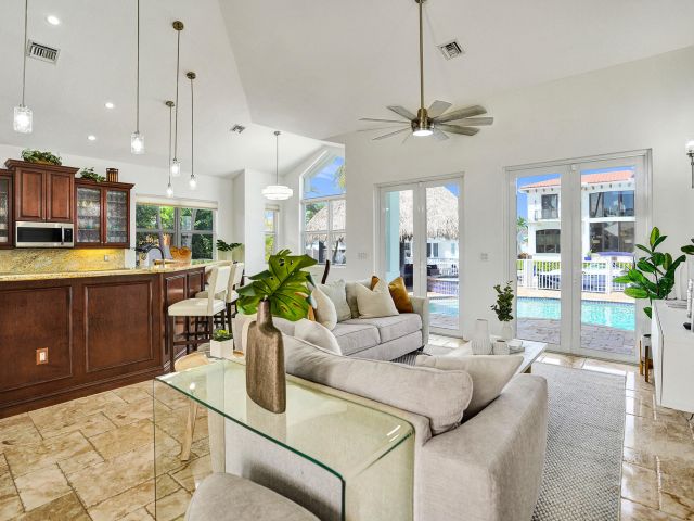 Home for rent at 785 NE 71st Street - photo 5977748