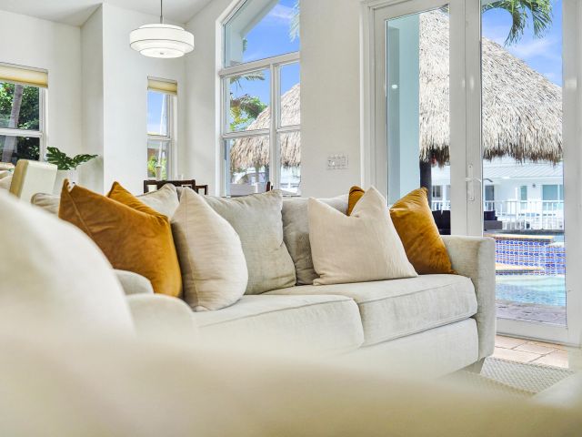 Home for rent at 785 NE 71st Street - photo 5977749