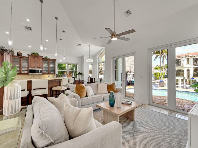 Home for rent at 785 NE 71st Street - photo 5977753