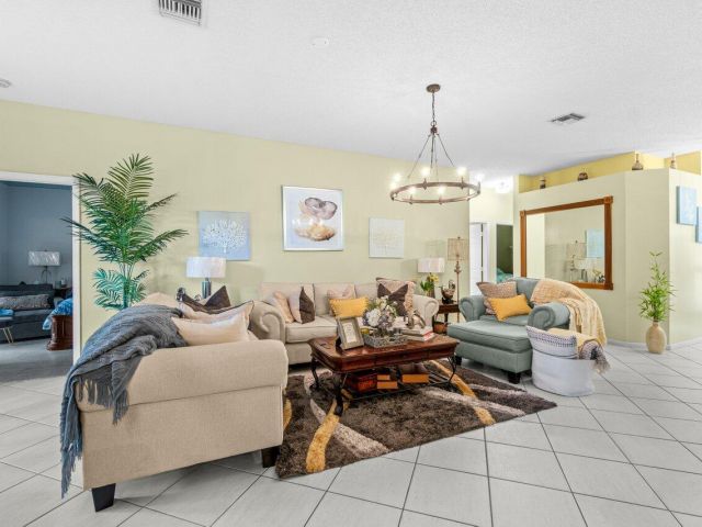 Home for sale at 1405 Fairway Circle - photo 6230989