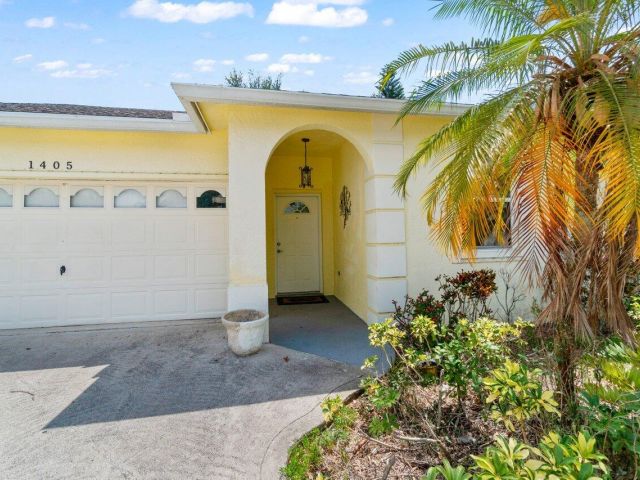 Home for sale at 1405 Fairway Circle - photo 6230992