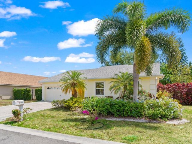 Home for sale at 1405 Fairway Circle - photo 6230995