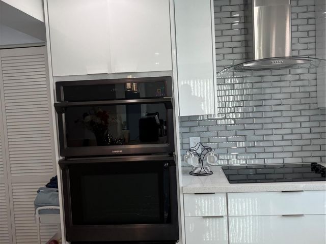 Home for sale at 1210 NE 42nd Ct - photo 6000416