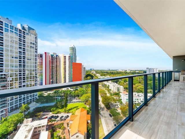 Apartment for sale  Unit #1803 - photo 5914291