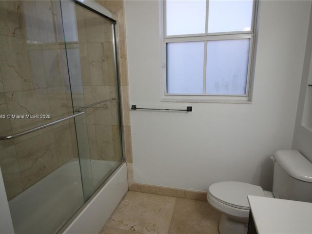 Home for sale at 10564 NW 70th Ln - photo 5859774