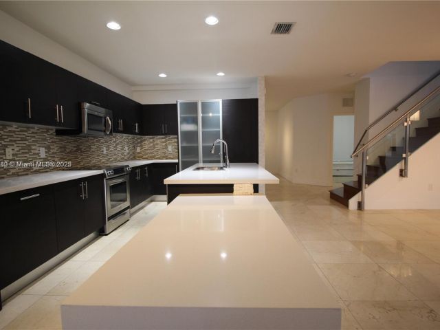 Home for sale at 10564 NW 70th Ln - photo 5859786