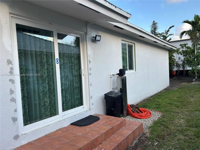 Home for sale at 1446 NW 61st St - photo 6097843