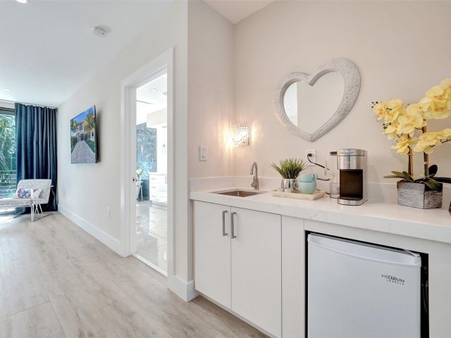 Home for sale at 1238 NE 17th Ave 2 - photo 6024854