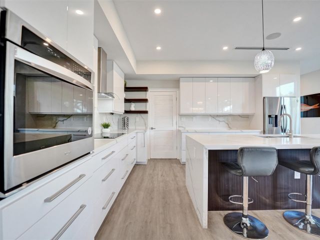 Home for sale at 1238 NE 17th Ave 2 - photo 6024867