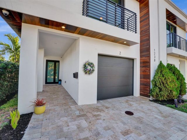 Home for sale at 1238 NE 17th Ave 2 - photo 6024871