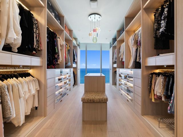 Apartment for sale  Unit #3704 - photo 5975606