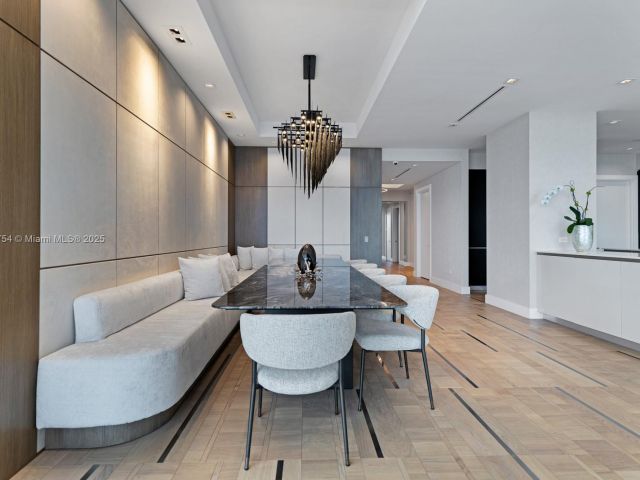 Apartment for sale  Unit #3704 - photo 5975613