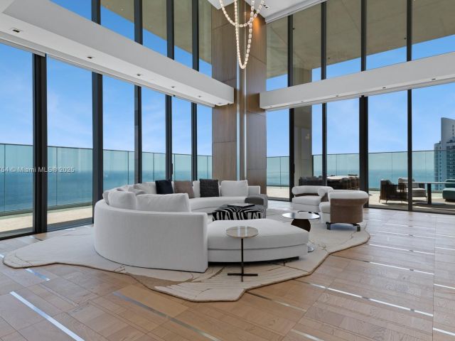 Apartment for sale  Unit #3704 - photo 5975621