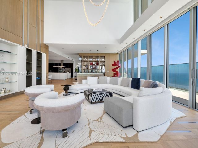 Apartment for sale  Unit #3704 - photo 5975623