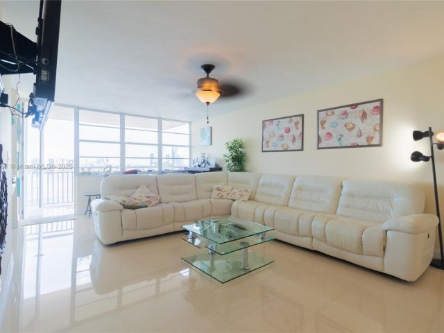 Apartment for sale  Unit #2219 - photo 5896277