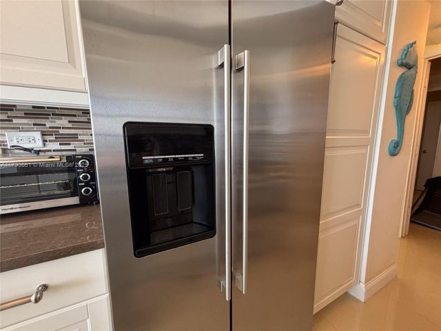 Apartment for sale  Unit #2219 - photo 5896281