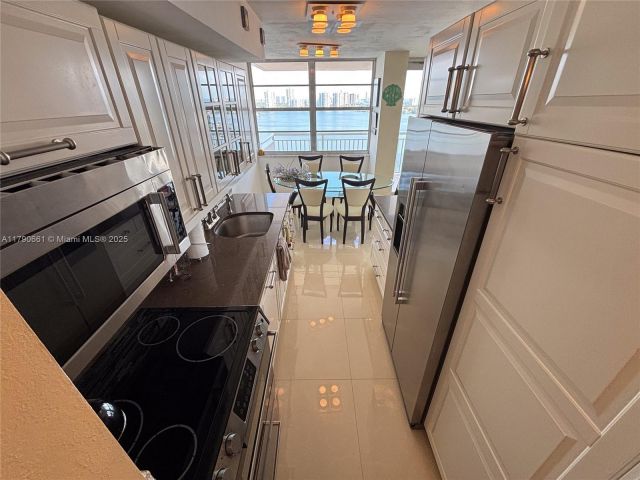 Apartment for sale  Unit #2219 - photo 5896287