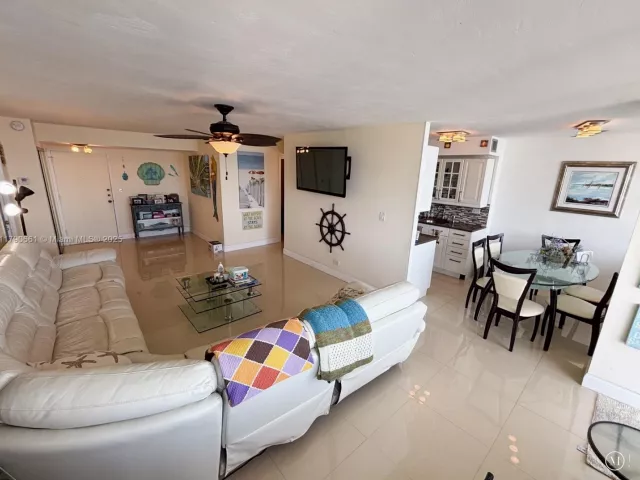 Apartment for sale  Unit #2219 - photo 5896283