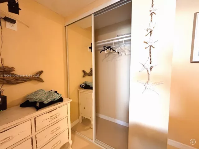 Apartment for sale  Unit #2219 - photo 5896284