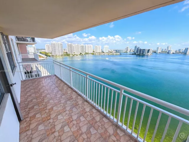 Apartment for sale  Unit #2219 - photo 5896291