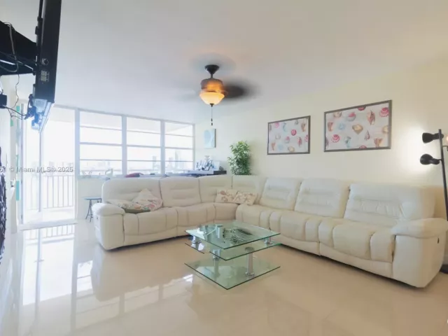 Apartment for sale  Unit #2219 - photo 5896277