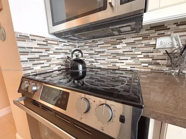 Apartment for sale  Unit #2219 - photo 5896280