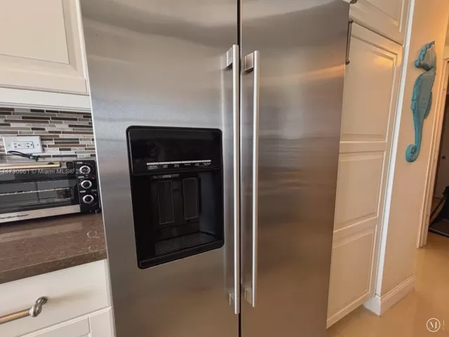 Apartment for sale  Unit #2219 - photo 5896281