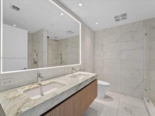 Apartment for sale  Unit #1105 - photo 5907061