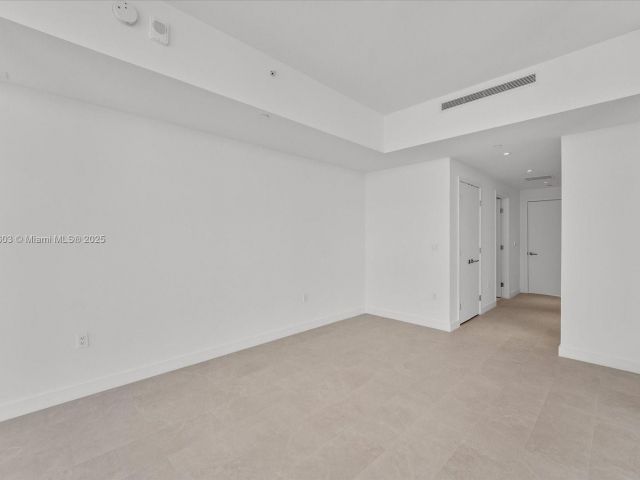 Apartment for sale  Unit #1105 - photo 5907062