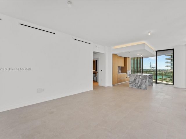 Apartment for sale  Unit #1105 - photo 5907065