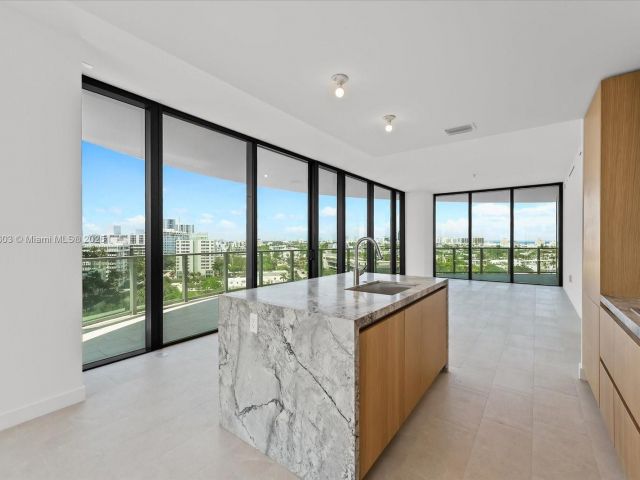 Apartment for sale  Unit #1105 - photo 5907076