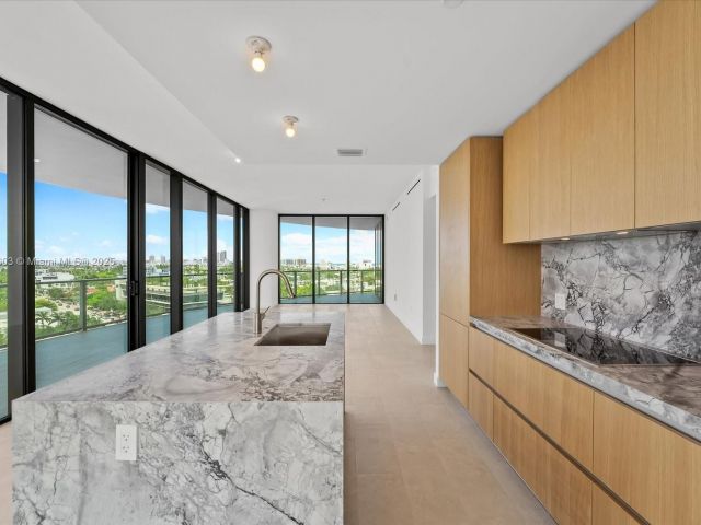 Apartment for sale  Unit #1105 - photo 5907077