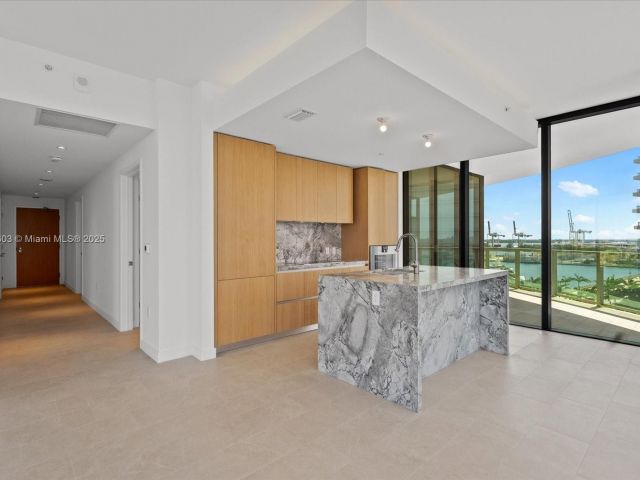 Apartment for sale  Unit #1105 - photo 5907079