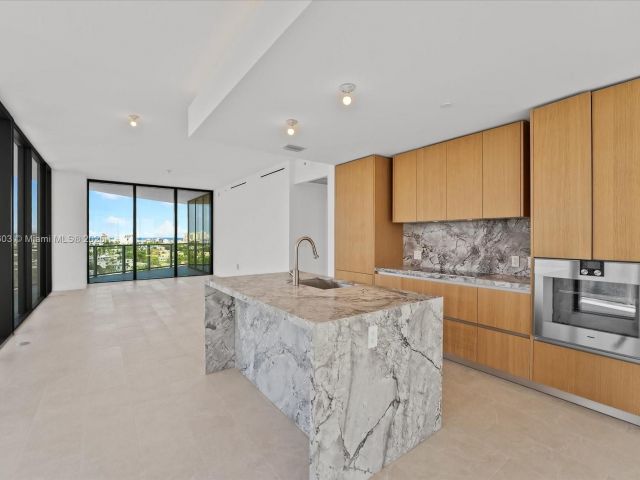 Apartment for sale  Unit #1105 - photo 5907080