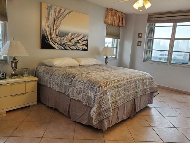 Apartment for rent  Unit #727 - photo 5920442