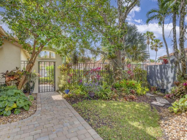 Home for sale at 10225 Osprey Trace - photo 5983245