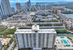 Apartment #901 at Winston Tower 300