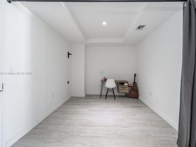 Apartment for sale  Unit #1205 - photo 5930054