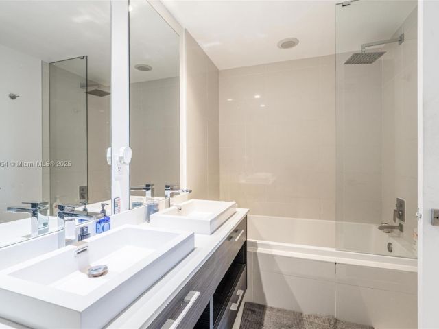 Apartment for sale  Unit #1205 - photo 5930056