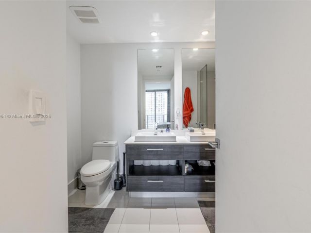 Apartment for sale  Unit #1205 - photo 5930057