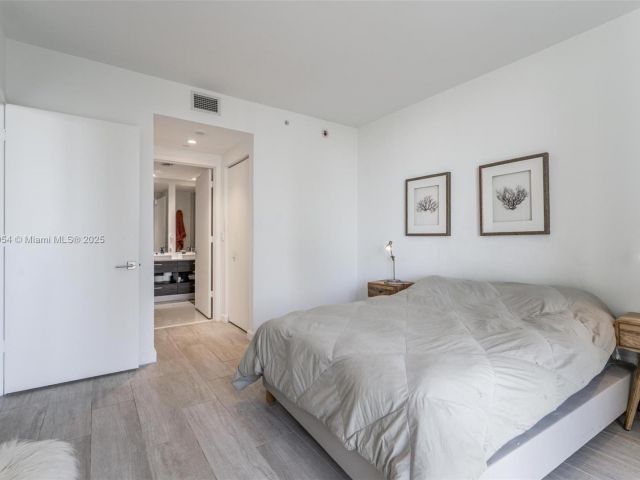 Apartment for sale  Unit #1205 - photo 5930059