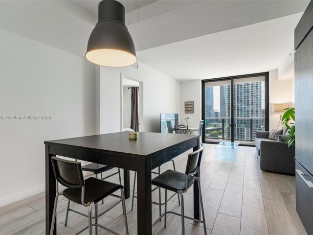 Apartment for sale  Unit #1205 - photo 5930061