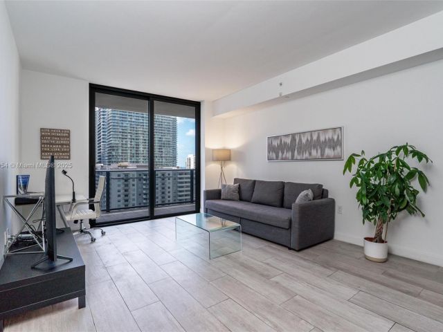 Apartment for sale  Unit #1205 - photo 5930066