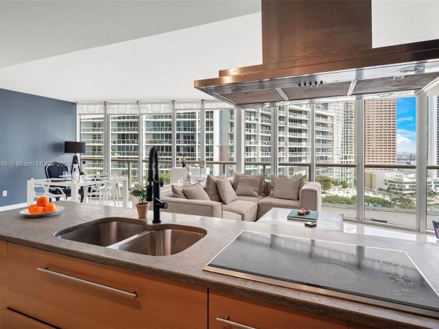 Apartment for rent  Unit #1704 - photo 5944799