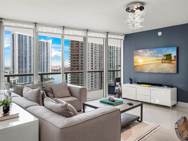 Apartment for rent  Unit #1704 - photo 5944807