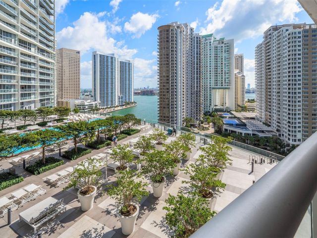 Apartment for rent  Unit #1704 - photo 5944809