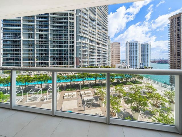 Apartment for rent  Unit #1704 - photo 5944810