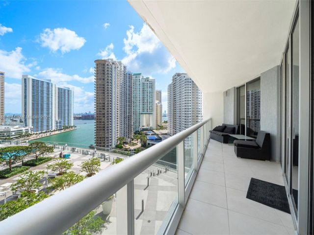 Apartment for rent  Unit #1704 - photo 5944812